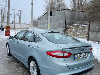 Ford Fusion foto 6