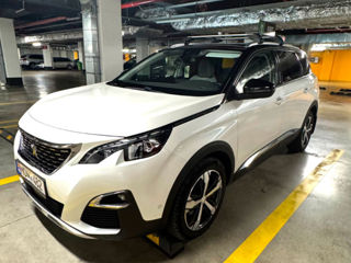 Peugeot 5008 foto 3