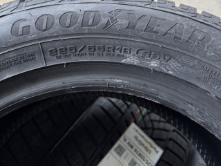 225/55 R16 99V XL Goodyear UltraGrip Performance + foto 6