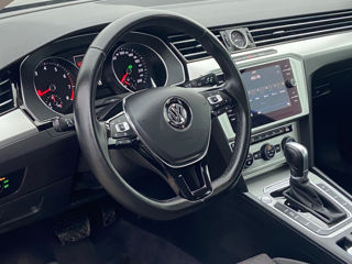 Volkswagen Passat foto 8