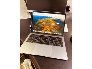 MacBook Air 2018 - i5 (256Gb)