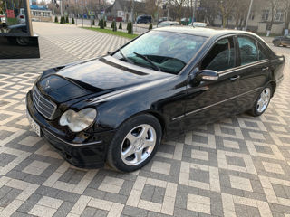 Mercedes C-Class