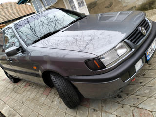 Volkswagen Passat foto 2