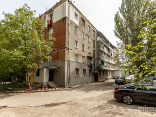 Apartament cu 2 camere, 60 m², Botanica, Chișinău foto 9