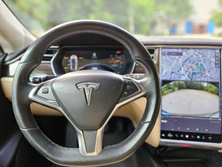 Tesla Model S foto 7