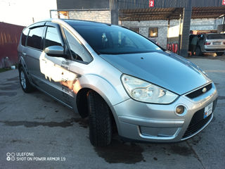 Ford S-Max foto 1