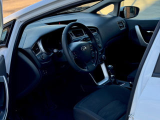 KIA Ceed Sw foto 9