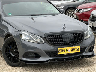 Mercedes E-Class foto 2