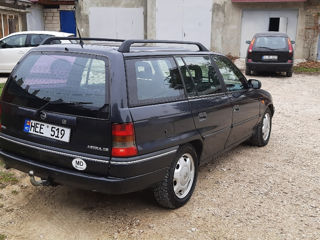 Opel Astra foto 4