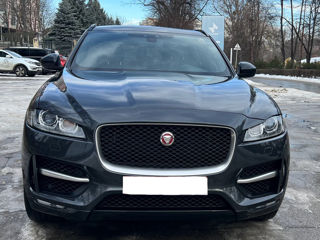 Jaguar F-PACE foto 1