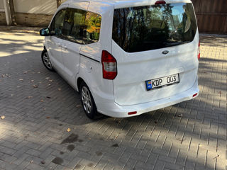 Ford Tourneo Courier foto 5