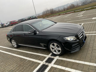 Mercedes E-Class foto 5