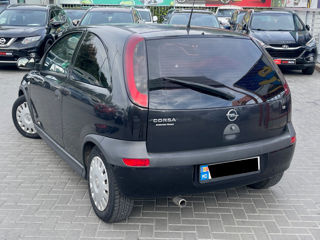 Opel Corsa foto 4