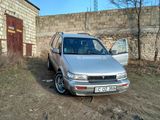 Mitsubishi Space Wagon foto 5