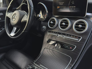 Mercedes C-Class foto 12