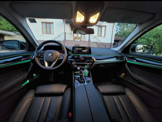 BMW 5 Series foto 8