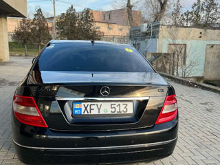 Mercedes C-Class foto 3