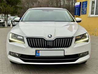 Skoda Superb foto 3