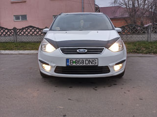 Ford Galaxy foto 2