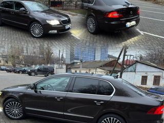 Skoda Superb foto 3