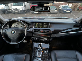 BMW 5 Series foto 10