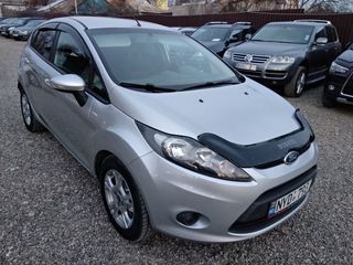 Ford Fiesta 5D foto 1