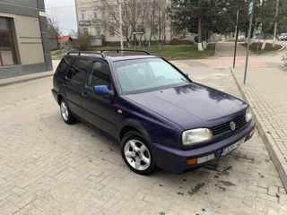 Volkswagen Golf foto 1