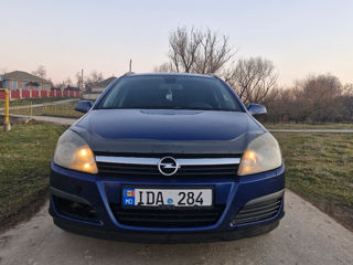 Opel Astra foto 2