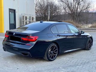 BMW 7 Series foto 5