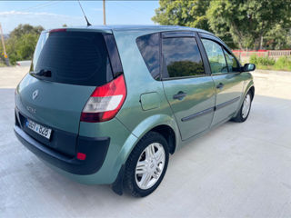 Renault Scenic foto 2