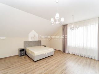 Apartament cu 3 camere, 110 m², Centru, Chișinău foto 1