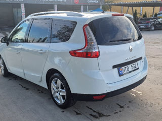 Renault Grand Scenic foto 6