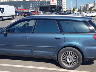 Subaru Outback foto 2