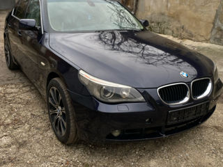 BMW 5 Series foto 2