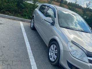 Opel Astra foto 2