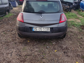 Renault Megane foto 2