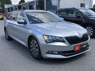 Skoda Superb foto 4