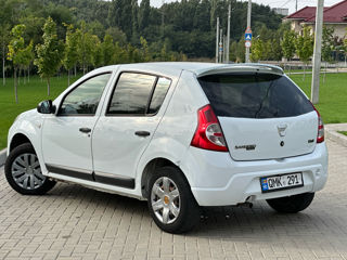 Dacia Sandero foto 5