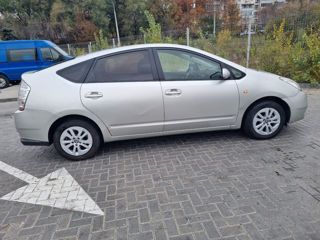 Toyota Prius foto 4