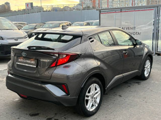 Toyota C-HR foto 4