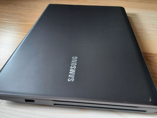 Продаю премиум класса ноутбук Samsung 15""