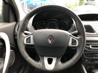 Renault Fluence foto 12