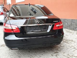 Mercedes E Class foto 2