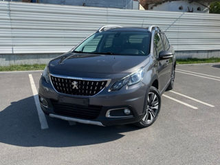 Peugeot 2008 foto 2