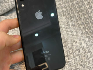 Vând IPhone Xr