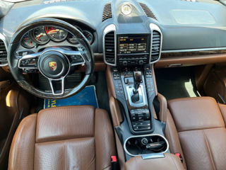 Porsche Cayenne foto 9