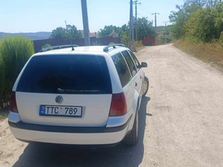 Volkswagen Golf foto 1