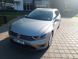 Volkswagen Passat foto 6