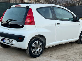 Peugeot 107 foto 4