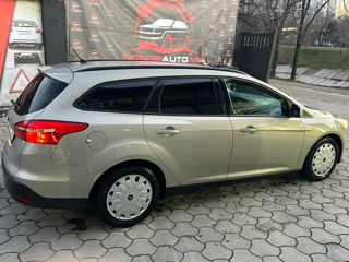 Ford Focus foto 8